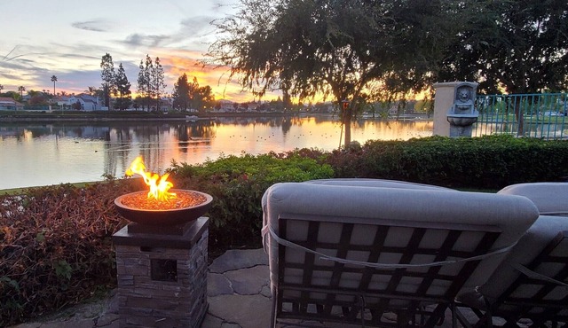 Lovely Lakeside Private Room