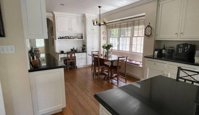 Lovely Land Park Home