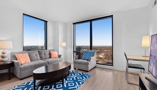 Lovely Landscaped Patio & Onsite Parking | Fairfax | Reston