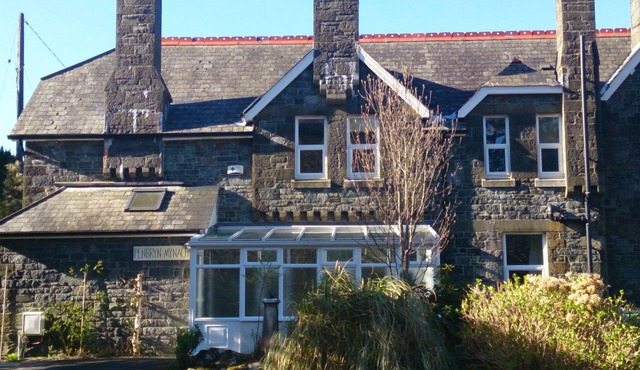 Lovely Large home 10 Minute Walk to Barmouth Beach