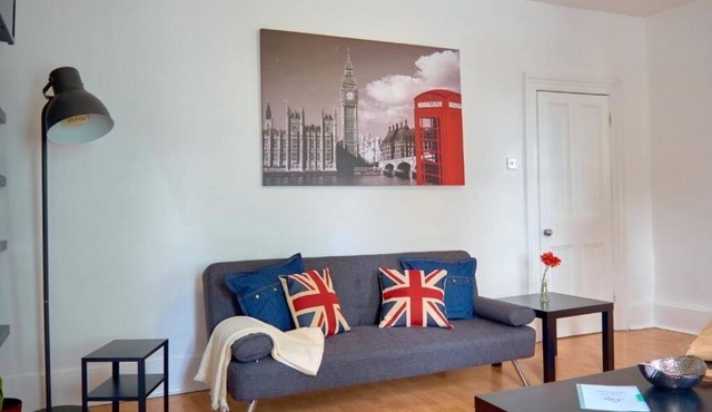Lovely Leyton London Apartment