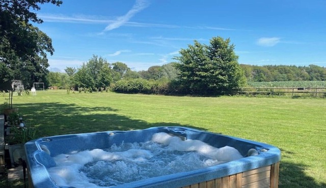 Lovely Lodge in private grounds with enviable view