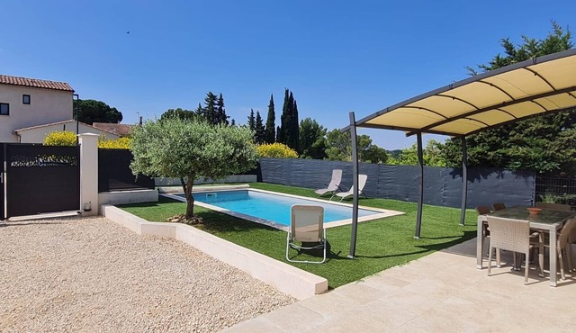 Lovely modern and cosy house in Provence, between Avignon and Luberon