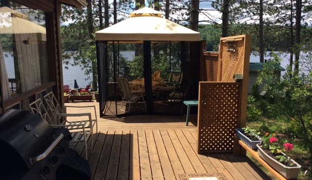 Lovely Mink Lake Cottage With Sandy Beach Shoreline