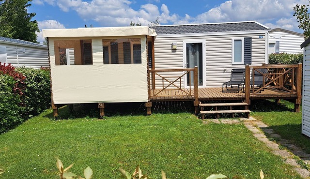 Lovely mobile home in a 4-star residential estate in Les Sables D'Olonne