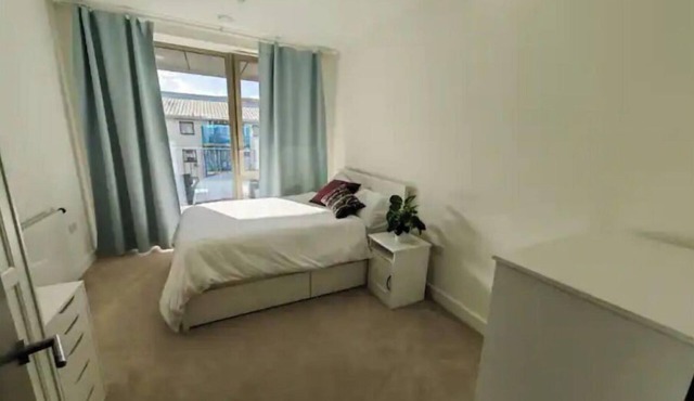 Lovely & Modern 2 bed very close to Canary Wharf