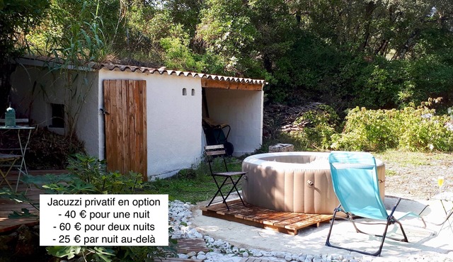 Lovely nature loft with private Jacuzzi