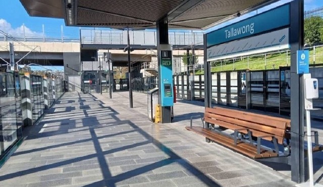 Lovely New 5 bedroom + Study/Back Yd