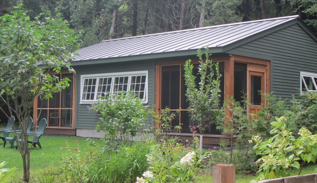 Lovely North Hero Location