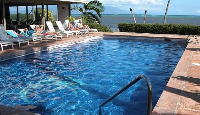 Lovely Oceanfront Tropical Home w/Shared Pool, Free WiFi, Water Views, Lanai