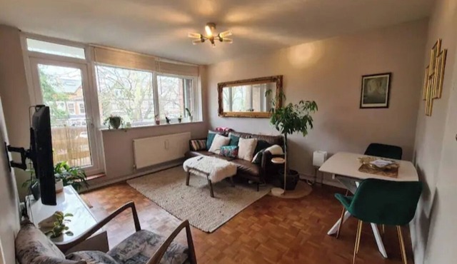 Lovely one bedroom Blackheath with office room