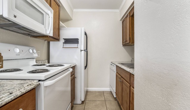 Lovely one bedroom w/balcony, Pet-friendly!