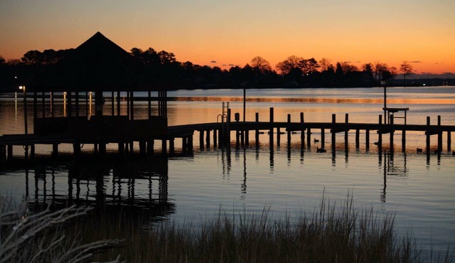 Lovely/peaceful setting; Clean/comfortable home; Pleasant Pool; Long/Short Stays