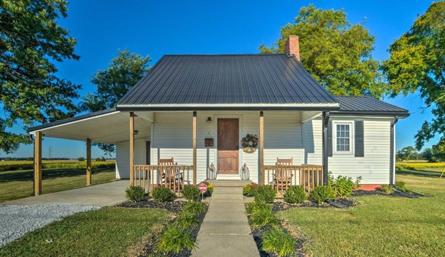 Lovely Pembroke Retreat with Beautiful Patio!