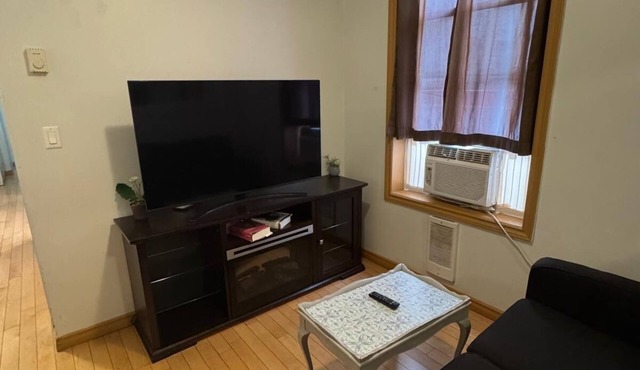 Lovely Place Downtown Ottawa 32D