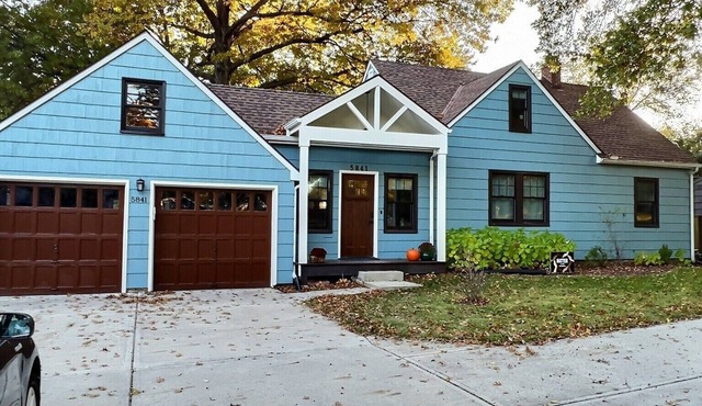 Lovely Prairie Village House, Dog friendly