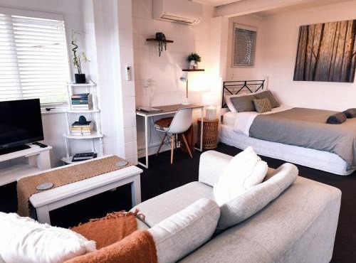 Lovely Private Studio Apartment