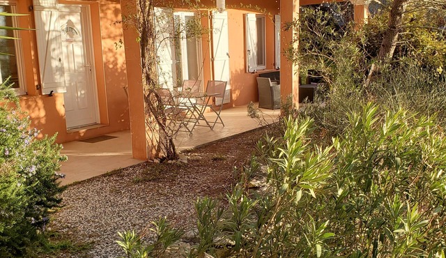 Lovely, quiet gîte in the hills of Provence