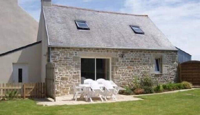 Lovely, quiet house* 800 m from Kerlouan beach.