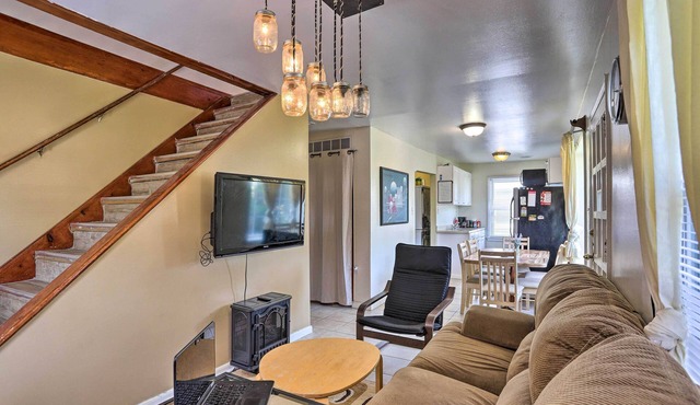 Lovely Royal Oak Unit < 10 Min to Vibrant Downtown