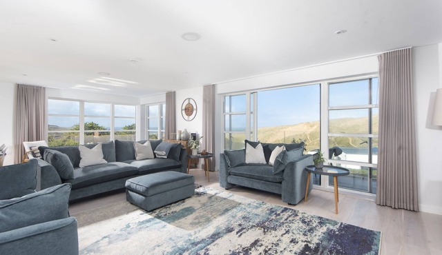 Lovely Sea and Beach view - Free parking - Wi-Fi