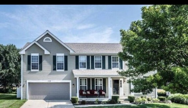 Lovely, spacious, 4 bedrooms - great location!