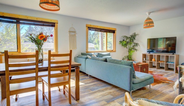 Lovely Spacious Home In Downtown White Salmon