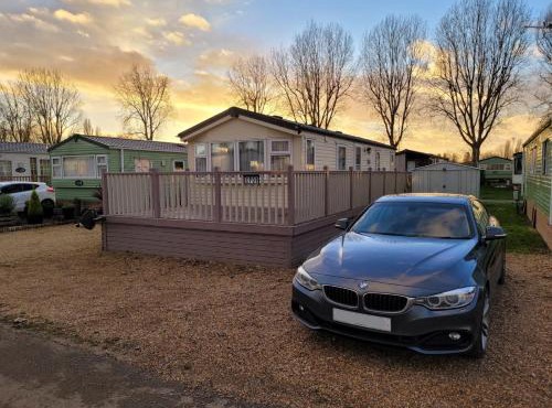 Lovely Static Caravan at Billing Aquadrome