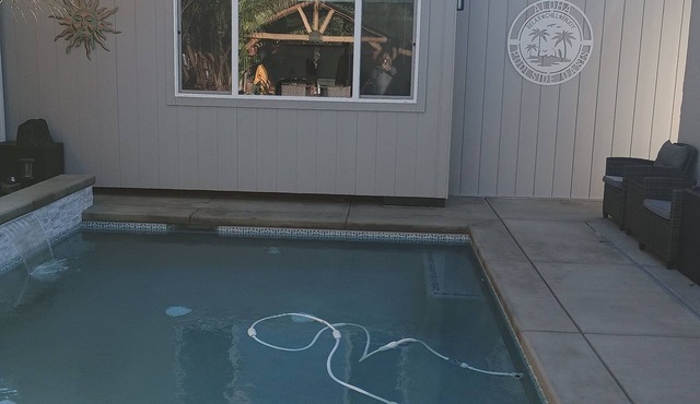 Lovely studio in Sacramento near downtown.