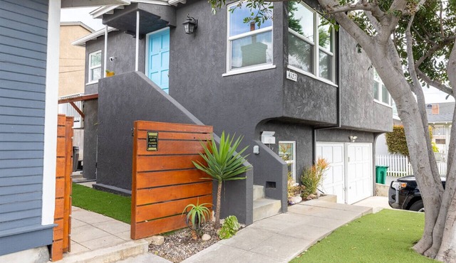Lovely Studio Suite: Cal-King Bed, Hot Tub, FirePit, Grill, Bikes & more!