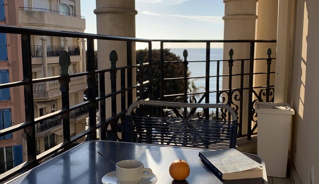 Lovely studio with swimming pool - Victoria Palace