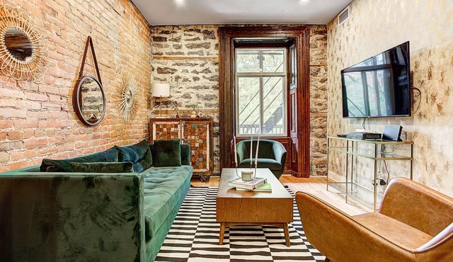 Lovely Stylish 3Bedrooms in heart of downtown MTL
