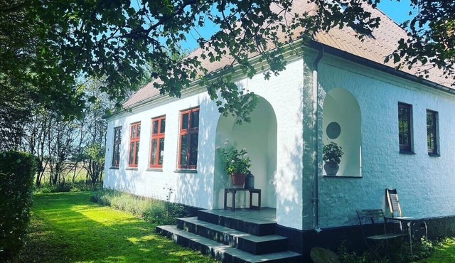 Lovely summer house of 143 m² just a stone's throw from Ejerslev Harbour