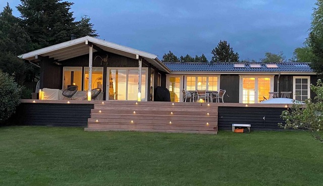 Lovely summer house by Arresø