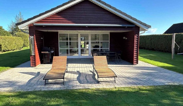 Lovely summer house with sea view