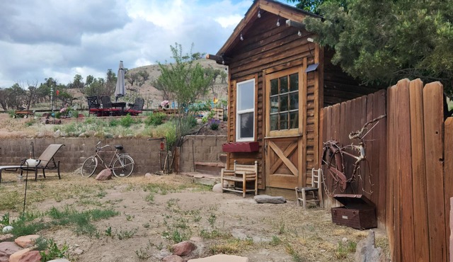 Lovely summer rental getaway 3-bedroom house in the Colorado Mountains
