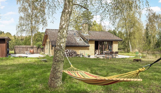 Lovely summer villa in natural surroundings