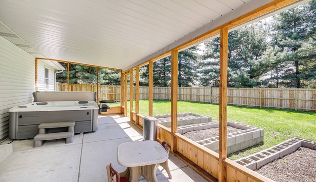 Lovely Terre Haute Home w/Private Yard & Hot Tub!