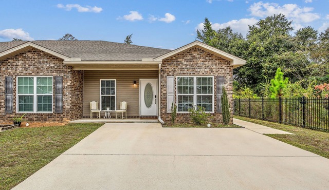 Lovely Town-home in Pensacola -
