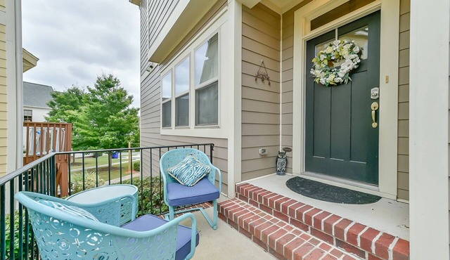 Lovely Townhome w/Central Location in Chapel Hill | Near UNC Campus + Triangle