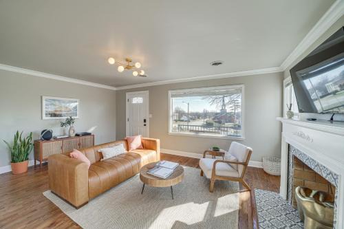 Lovely Tulsa Vacation Rental about 3 Mi to Downtown!