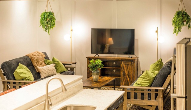 Lovely, Two Bedroom Apartment with tons of space