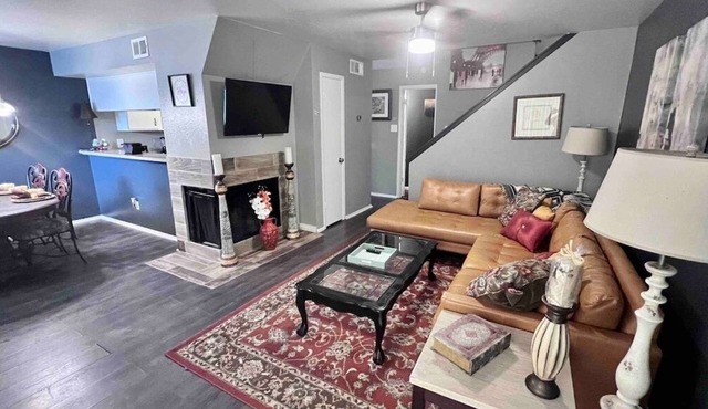 Lovely two Bedroom Condo one car Garage