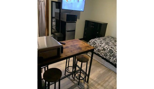 Lovely one bedroom efficiency apartment 4