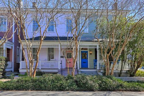 Lovely Victorian Beauty in Heart of Downtown