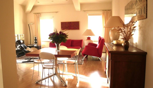 Lovely view of the charm and luxury apartment canal