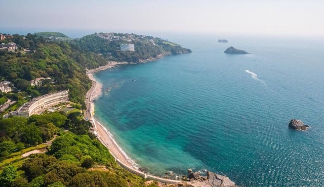 Lovely Villa 2 King 2 singles 1double sofa bed