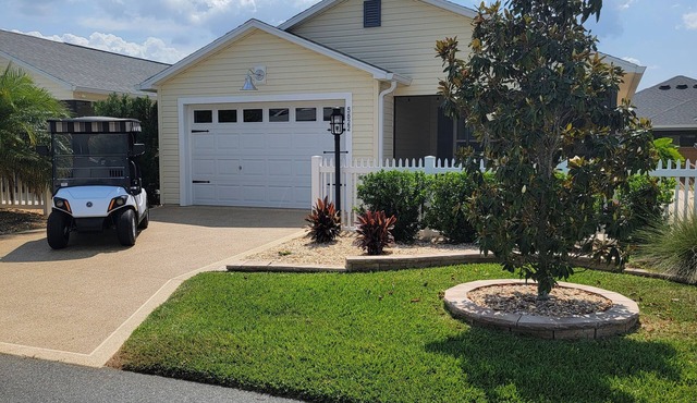 Lovely Villa in the Villages, FL GOLF CART INCLUDED AS A COURTESY
