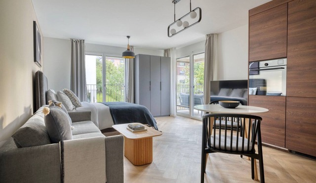 Lovely Wiedikon Studio w/Storage & W/D, nr Transport, by Blueground