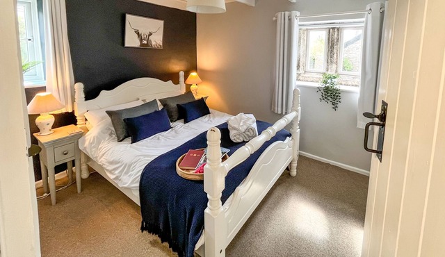 Loveny Cottage, Lower Trengale Farm